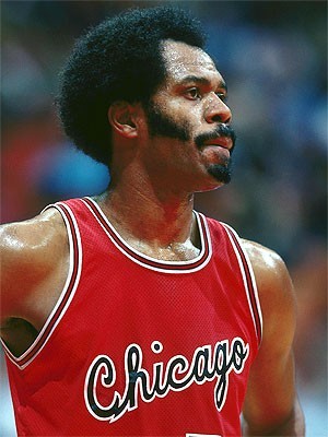 Artis_gilmore_bulls_display_image_medium